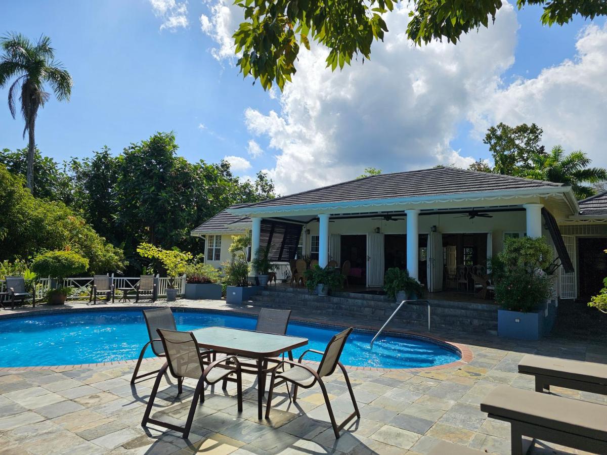 Spicy Hill Villa Порт-Антонио Экстерьер фото