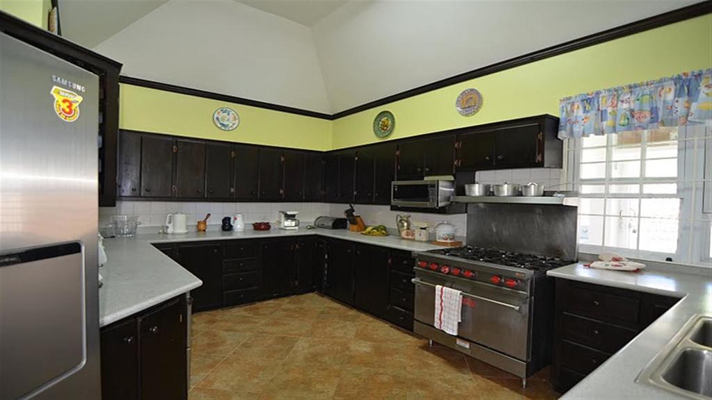 Spicy Hill Villa Порт-Антонио Экстерьер фото